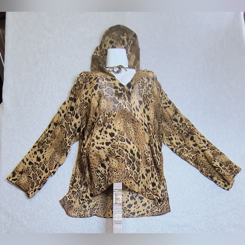 Chico's Animal Print Blouse Top Sheer VNeck 100% Silk Size 1